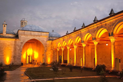 'Gece müzeciliği' Sultan II. Bayezid Külliyesi Sağlık Müzesi'nde hareketliliği artıracak