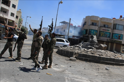 Süveyda'da güvenlik güçleri ile Dürzi gruplar arasındaki çatışmalar sürüyor