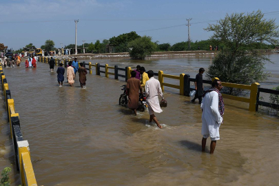 Pakistan'daki sellerde son 24 saatte 28 kişi hayatını kaybetti, 90 kişi yaralandı