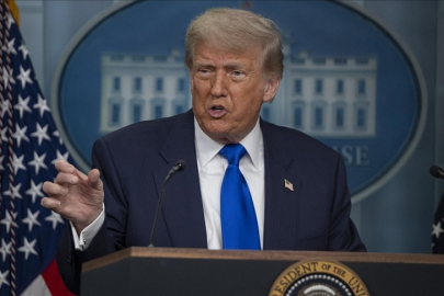 Trump, kendisinin Epstein'e doğum günü mektubu gönderdiği iddiasını yalanladı