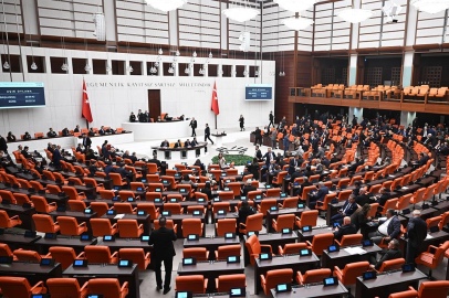 Ekonomiye ilişkin düzenlemeler içeren kanun teklifi yasalaştı