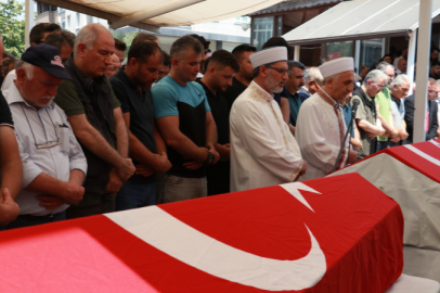 Yangınla mücadeleye destek olan 3 gönüllü son yolculuklarına uğurlandı