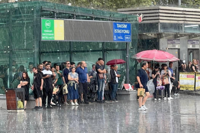 İstanbul'un bazı bölgelerinde sağanak etkili oldu