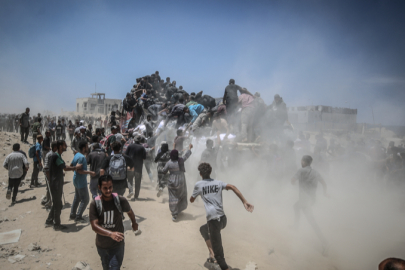 Katil İsrail Gazze'de yardım dağıtım noktasına saldırdı: Çok sayıda şehit ve yaralı var