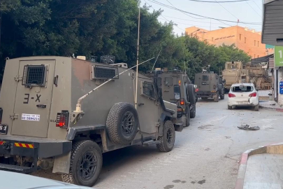 İşgalci İsrail ordusu, Batı Şeria'da 14 Filistinliyi gözaltına aldı