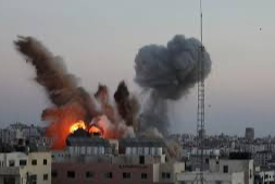 İsrail, Suriye’de bakanlık binasını hedef aldı