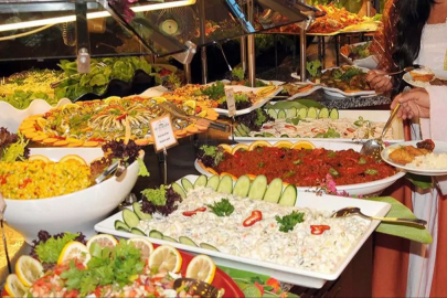 Açık büfe israfına son! Her şey dahil yerine, yiyeceğini seç dönemi