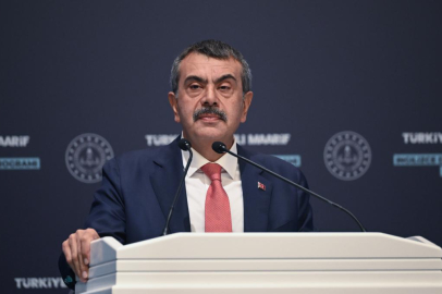 Bakan Tekin: Yoğunlaştırılmış yabancı dil uygulamasını yaygınlaştıracağız