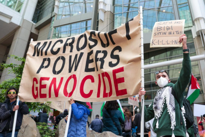 Soykırımcı İsrail'e destek veren Microsoft'a çalışanlarından 'Gazze' eylemi