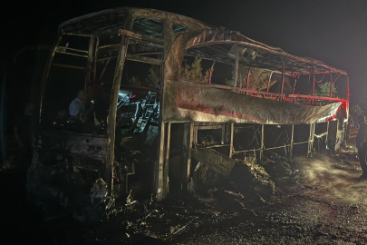 Ankara'da seyir halindeki yolcu otobüsü yandı