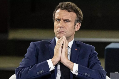 Fransa'da hükümet krizi büyüyor... Macron'a soğuk duş