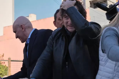 Arjantin Devlet Başkanı Milei'ye taşlı saldırı