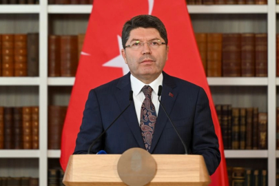 Bakan Tunç'tan Özel'e Gürlek cevabı: Siyaseten iflas ettiğinin açık göstergesi