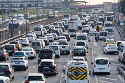 İstanbul'da bazı yollar trafiğe kapatıldı