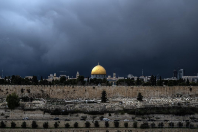 Kudüs Valiliği: İsrail İslami eserleri tahrip ediyor