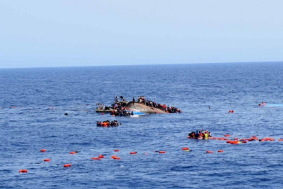 Nijerya'da yolcu taşıyan tekne battı: 13 kişi öldü