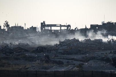 Katil İsrail'in bu sabah Gazze Şeridi'ne düzenlediği saldırılarda 33 Filistinli hayatını kaybetti