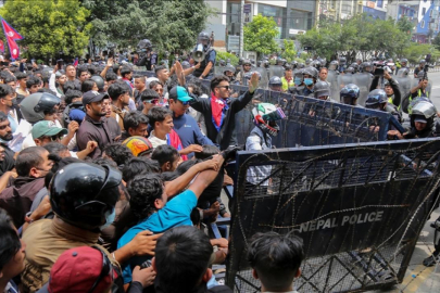 Nepal Başbakanı Oli, 19 kişinin öldüğü protestolar nedeniyle istifa etti