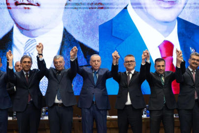 2 belediye başkanı daha AK Parti'ye katıldı