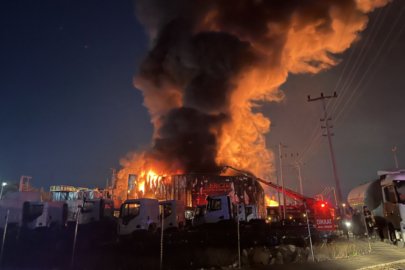Kocaeli'de lojistik deposunda yangın