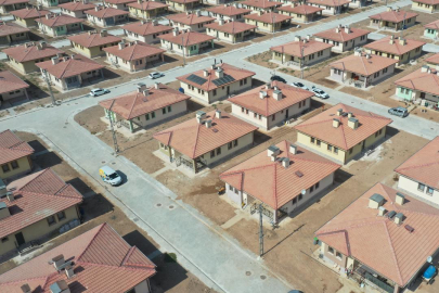 Türkiye'nin ilk 'kırsal uydu kenti' depremzedelerden tam not aldı