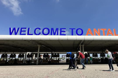 Ege ve Akdeniz'deki havalimanları rekora uçtu