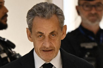 Eski Fransa Cumhurbaşkanı Nicolas Sarkozy'ye 5 yıl hapis cezası