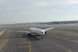 Deprem sonrası Sabiha Gökçen’de panik anlar.. Uçaklar pas geçti