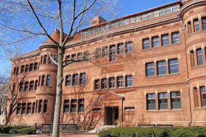 ABD yönetimi, Harvard Üniversitesine sağlanacak federal fonları durdurmak için harekete geçti