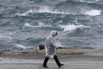 Valilikten uyarı: İstanbul güne fırtına ile başlayacak