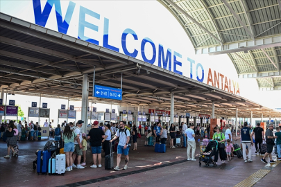 Antalya'ya yılın 9 ayında gelen turist sayısı 14 milyonu aştı