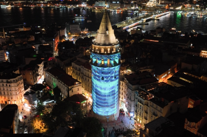Galata Kulesi'nde artırılmış gerçeklik ile mapping gösterisi yapıldı