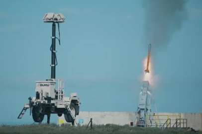 GÖKSUR IIR füzesinden hedefe tam isabet