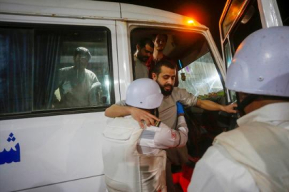 Ateşkes anlaşmasının ilk aşaması kapsamında 83 Filistinli esir serbest bırakıldı