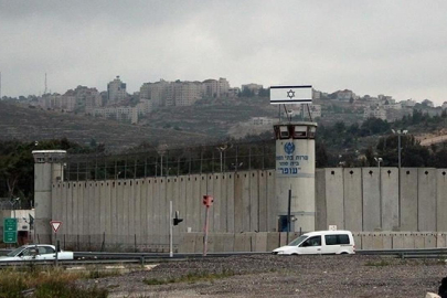 İsrail'deki esaretten kurtulan Filistinli: Hamdolsun, yaşayanların mezarlığından çıktık