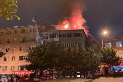 Beyoğlu'nda bina yangını