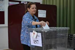 Kuzey Kıbrıs’ta seçmenler cumhurbaşkanı için oy veriyor... Yeni cumhurbaşkanı kim olacak?