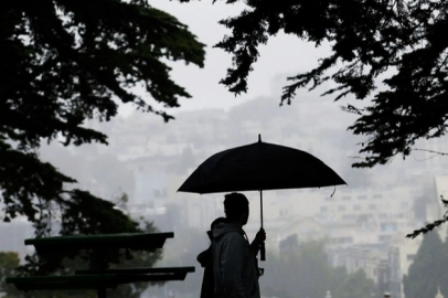 Sağanak uyarısı geldi: Sıcaklık 5 derece birden düşecek