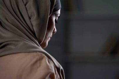 Almanya'da bir fahri yargıca başörtüsü taktığı gerekçesiyle görev verilmedi