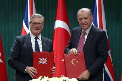 Türkiye ve İngiltere Eurofighter işbirliği anlaşmasını imzaladı