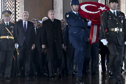 Türkiye Cumhuriyeti 102. yaşında... Başkan Erdoğan ve devlet erkanı Anıtkabir'de