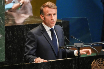 Macron’un halk desteği rekor düzeyde düştü