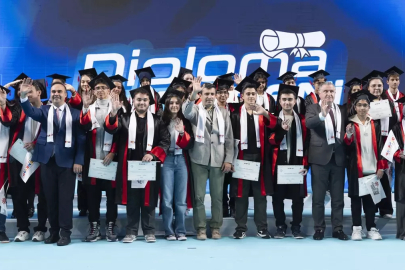 DENEYAP Teknoloji Atölyeleri yeni mezunlarını verdi... Selçuk Bayraktar: Bu güzel ülkenin geleceğinde sizlerin imzası olacak