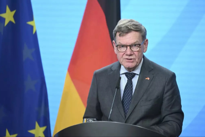 Almanya'dan geri adım ve tehdit: Gönüllü dönmezlerse devlet devrede