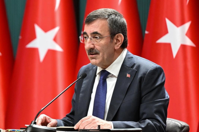 Cevdet Yılmaz Türkiye ekonomisinin dengeli büyüdüğünü açıkladı