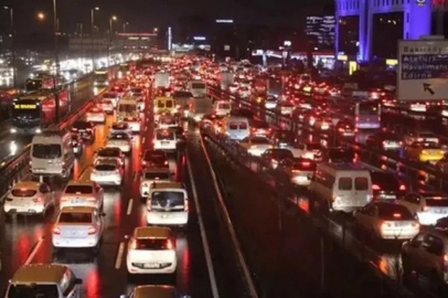 İstanbul’da akşam trafiği yoğunluğu yüzde 83’e ulaştı