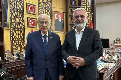 Mehmet Metiner MHP lideri Bahçeli ile bir araya geldi