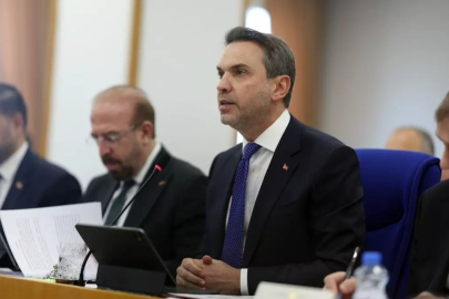 Bakan Bayraktar, petrol ve doğal gaz keşif çalışmalarına ilişkin TBMM'de bilgi verdi