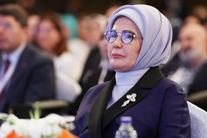 Emine Erdoğan'dan 10 Kasım mesajı