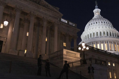 ABD'de federal hükümetin en uzun süreli kapanması sona erdi